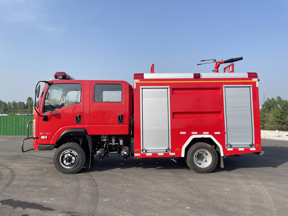 東風(fēng)4.2噸四驅(qū)水罐消防車